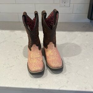 Little girls pink sparkly cowgirl shoes